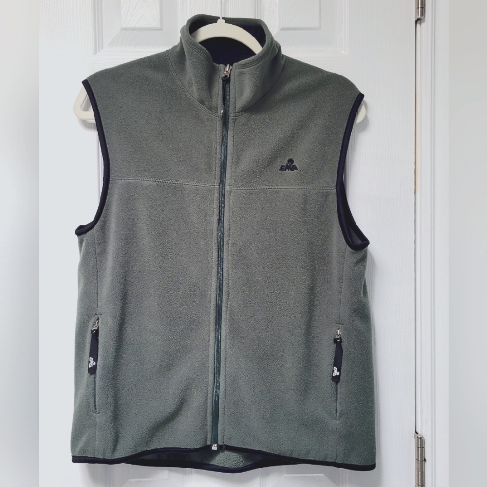 EMS Eastern Mountain Sports Fleece Vest Women's size Medium Dark Olive Green